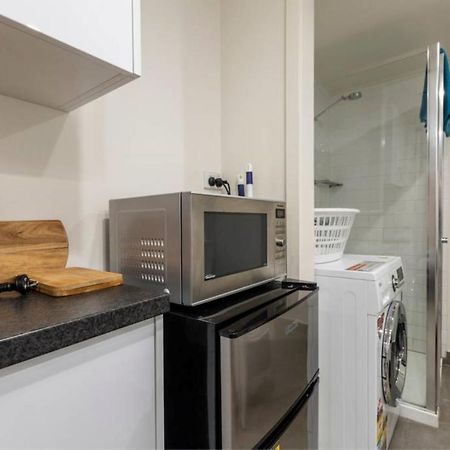 Readyset Apartments On Anthony Мельбурн Екстер'єр фото